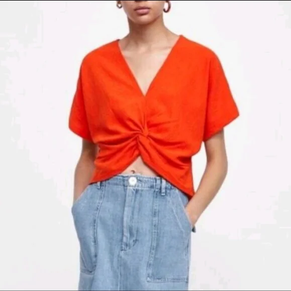 ZARA crop top size S and orange colour - Picture 2 of 3